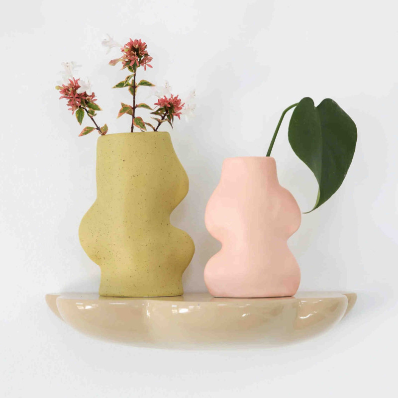 Vase original organique Hauteur 17 cm en Céramique Vert pistache Fluxo - 5