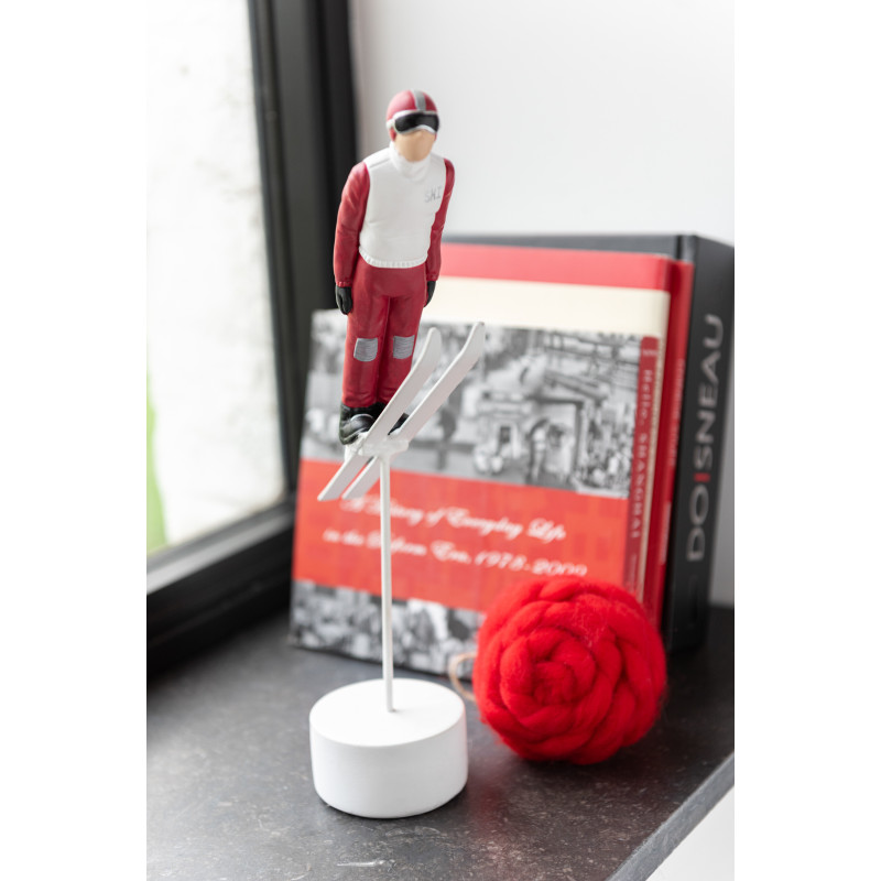 Statuettes déco sur pied Saut à ski Hauteur 33 cm en Résine Blanc Rouge Falina (Lot de 2) - 2