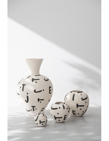 Grand Vase origanique Rond Hauteur 40 cm en Grès Blanc Noir Bay - 2
