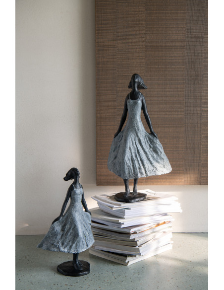 Statuette déco Femme dans le vent Hauteur 38 cm en Résine Gris Noir Kavo - 2