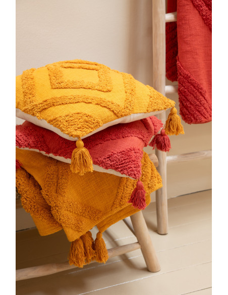 Grand Coussin bohème chic Carré 50x50 en Coton Jaune ocre Avec pompons Motif tufté Femo - 2