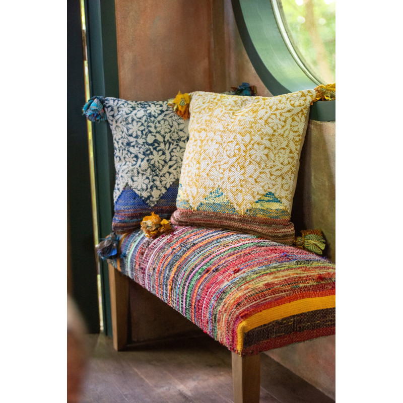 Coussin indien Carré 45x45 en Coton Jaune Rouge Bleu Avec pompons Motif fleurs Nory (Lot de 3) - 6