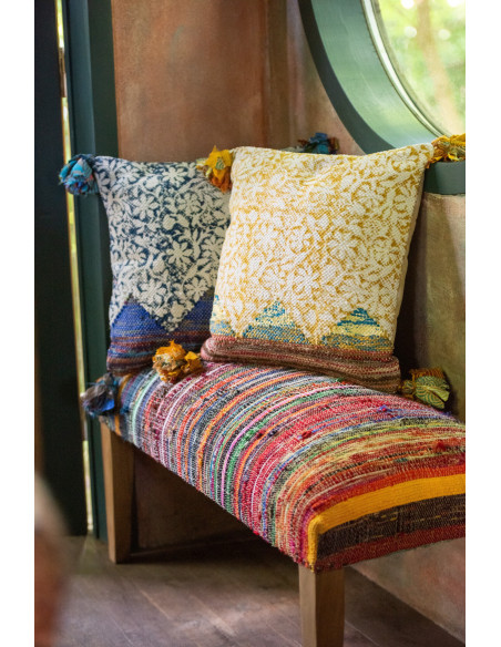 Coussin indien Carré 45x45 en Coton Jaune Rouge Bleu Avec pompons Motif fleurs Nory (Lot de 3) - 6