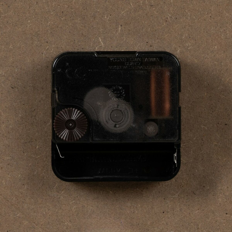 Grande Horloge murale moderne Ronde 68 cm en Bois MDF Métal Naturel Escalona - 8