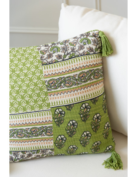 Coussin Carré 45x45 Patchwork en Coton Vert avec pompons Motif fleurs Patchyno - 5