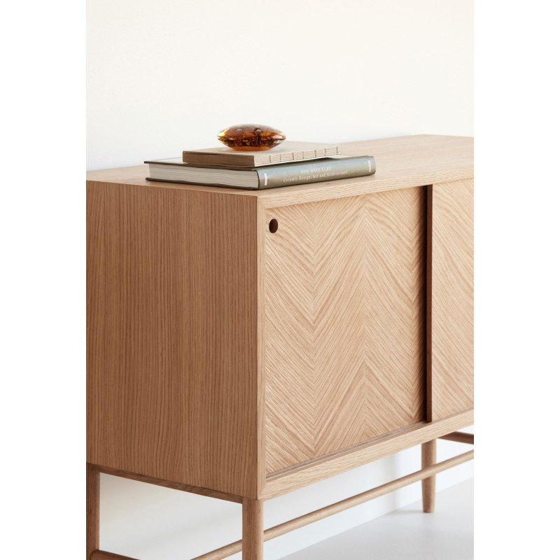 Buffet moderne Bas 2 portes coulissantes en Bois MDF Naturel Effet chêne Herringbone Hübsch - 5
