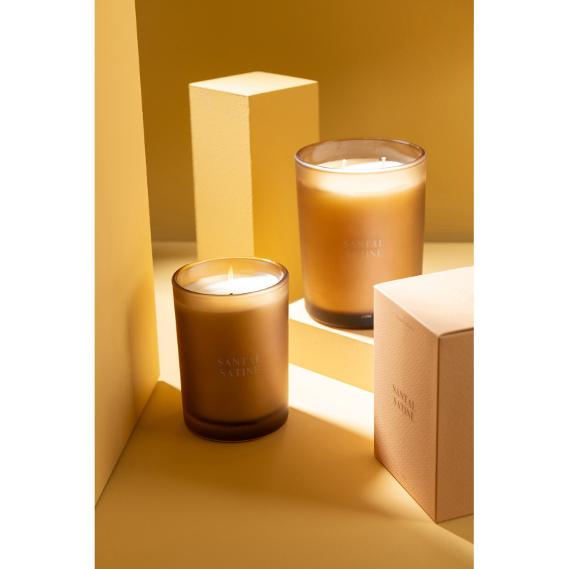 Bougie parfumée XL Senteur Boisée Santal Satiné 52 heures Accords Essentiels - 6