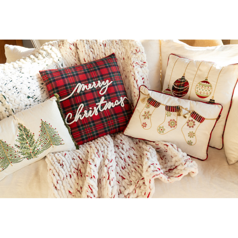 Coussin original Rectangulaire 45x30 en Coton Blanc Rouge Motif chaussettes de Noël Jollyvia - 2