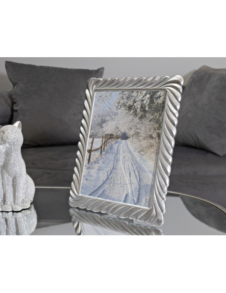 Grand Cadre photo moderne torsades pour photo 20x25 Résine Argenté Carvy 