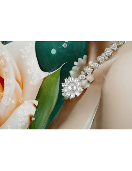 Grande toile murale peinte Femme fleurs robe verte 72x102 avec cadre noir Fantasy 