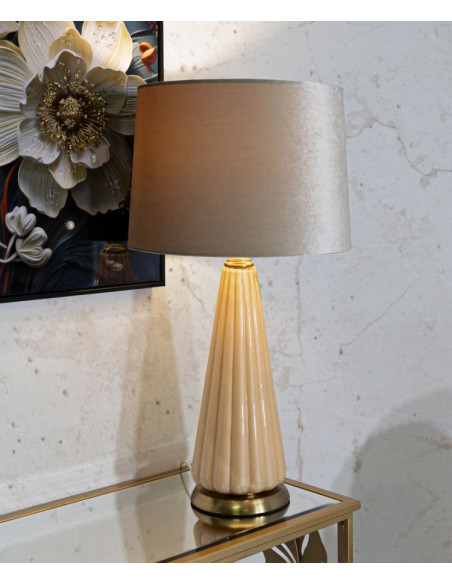 Grande Lampe à poser moderne chic Hauteur 68 cm Verre Beige rosé Tissu Beige Métal Doré Perly 