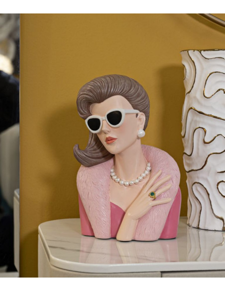 Statuette déco Femme manteau & lunettes Hauteur 28 cm Résine Rose Beige Paris 