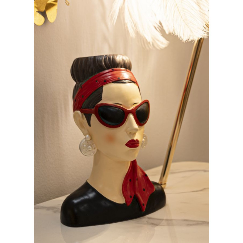 Vase moderne chic Femme Hauteur 27 cm Résine Noir Beige Rouge Hollywood 