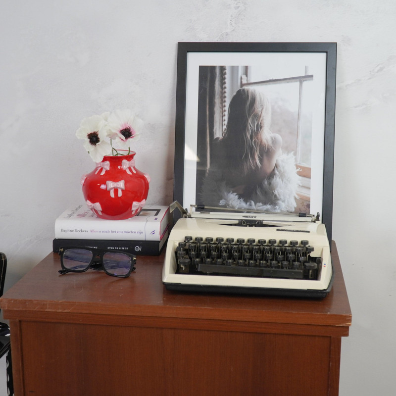 Vase moderne chic Rubans Rond Hauteur 13 cm Céramique Rouge Rose Ribbons 