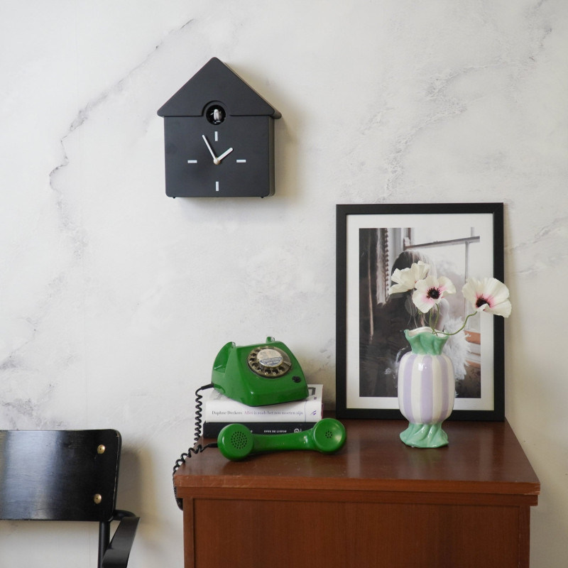 Horloge murale moderne Coucou Nichoir Hauteur 27 cm Plastique Noir Blanc Cucko 