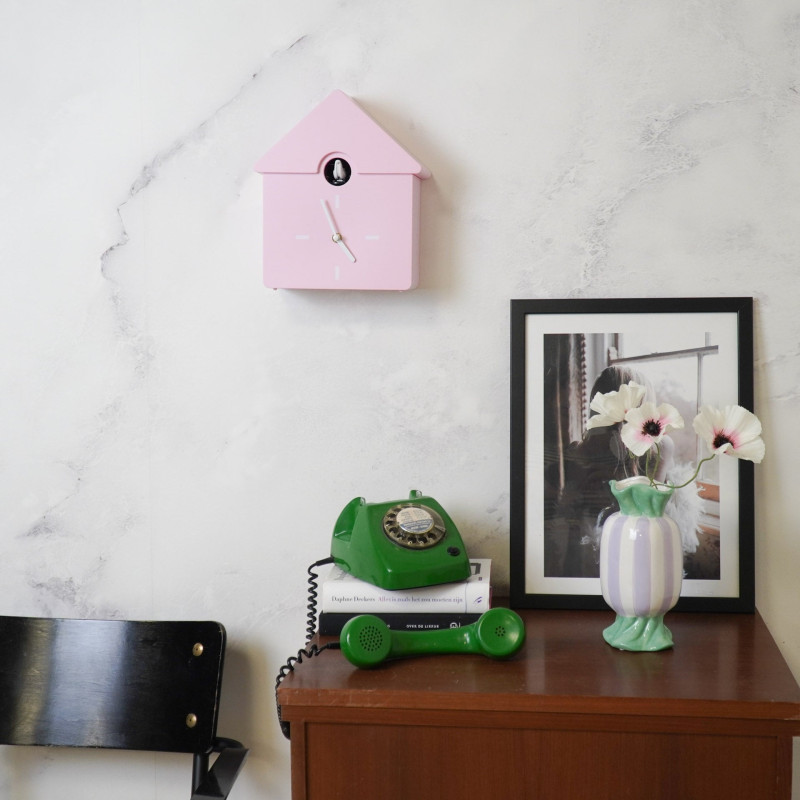 Horloge murale moderne Coucou Nichoir Hauteur 27 cm Plastique Rose clair Blanc Cucko 