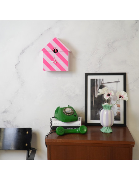 Horloge murale moderne Coucou Nichoir Hauteur 27 cm Plastique Rose clair Rose fluo Motif rayures Cucko 