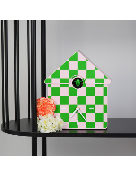 Horloge murale moderne Coucou Nichoir Hauteur 27 cm Plastique Rose Vert Motif carreaux Cucko 