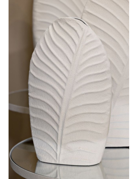 Vase design wabi-sabi Ovale Métal Blanc crème Motif feuille Dune H 29 cm 