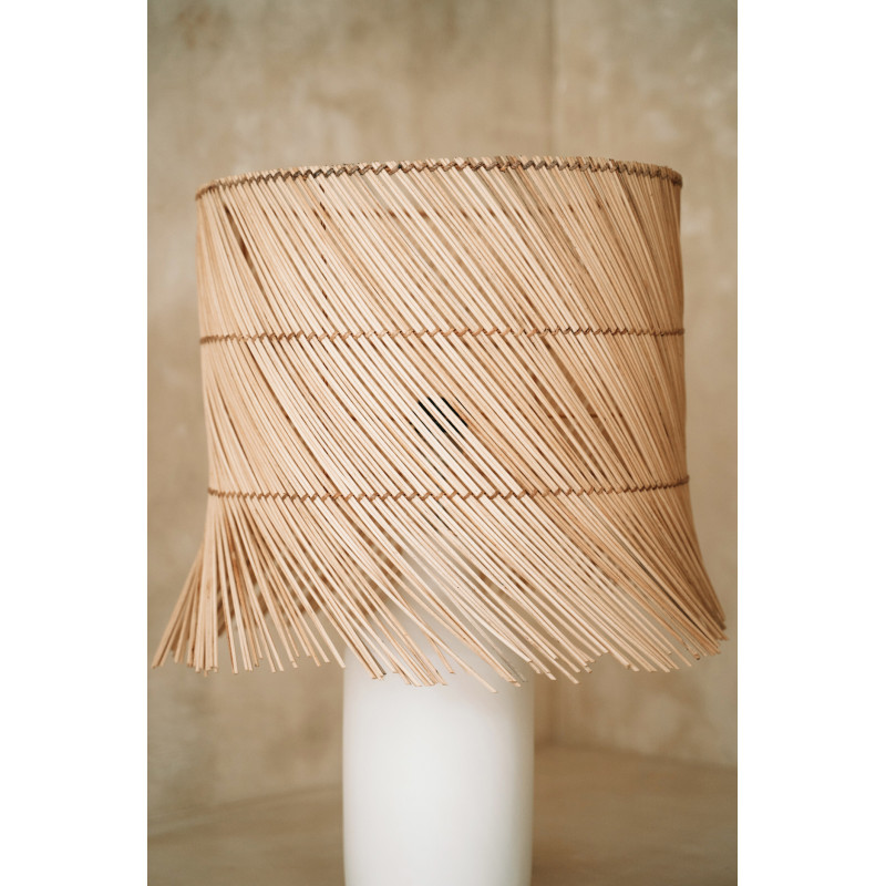 Lampe à poser originale Cheveux Hauteur 55 cm en Terre cuite Blanc Rotin Naturel The Rattan 