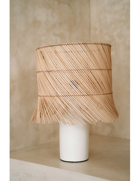 Lampe à poser originale Cheveux Hauteur 55 cm en Terre cuite Blanc Rotin Naturel The Rattan 