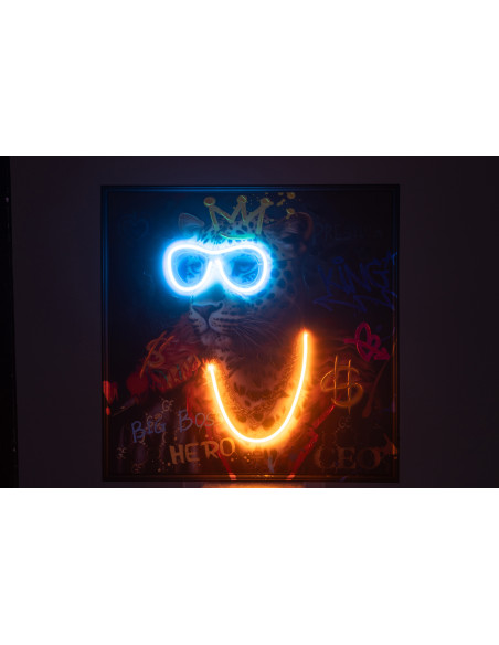 Toile murale peinte lumineuse design Léopard Boss Cadre en bois noir Néonyo 