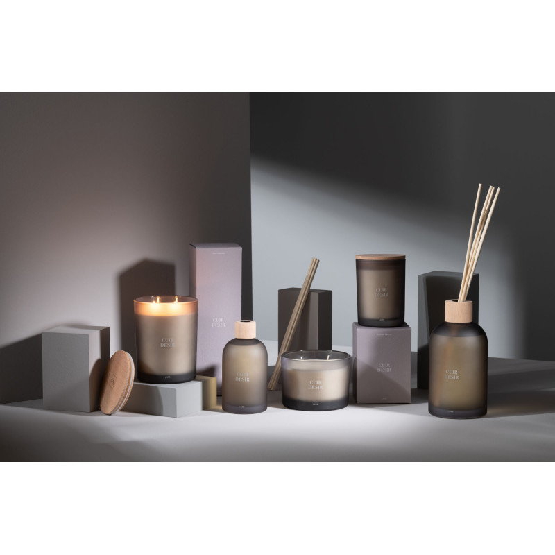 Bougie parfumée Mélange boisé Cuir Désir 28 H Verre Beige Cire Accord Essentiels 