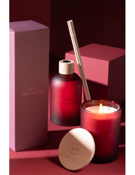 Diffuseur de parfum à bâtonnets Mélange floral Rose séduisante 250 ml Verre Rouge Accord Essentiels 