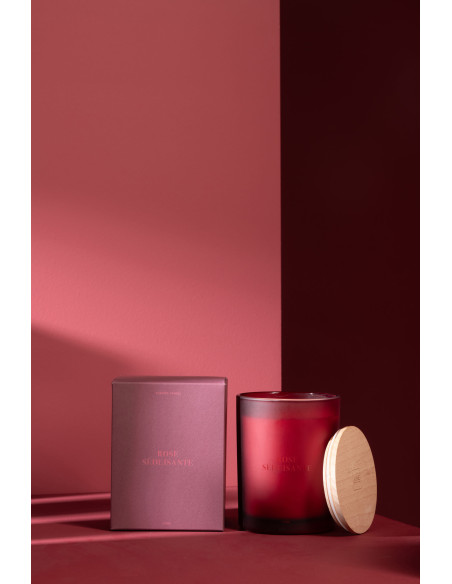 Bougie parfumée longue durée Mélange floral Rose séduisante 52 H Verre Rouge Cire Accord Essentiels 