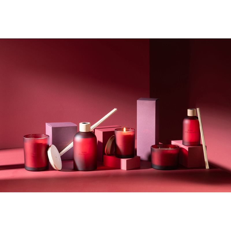 Bougie parfumée longue durée Mélange floral Rose séduisante 52 H Verre Rouge Cire Accord Essentiels 
