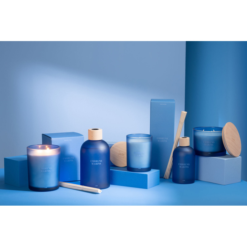 Bougie Parfumée 3 mèches Mélange frais Embruns Marins 25 H Verre Bleu Cire Accords Essentiels 