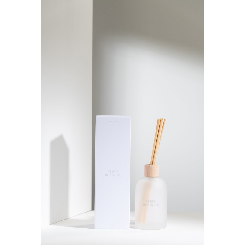 Diffuseur de parfum à bâtonnets Mélange floral Fleur Blanche 250 ml Verre Blanc Accords Essentiels 