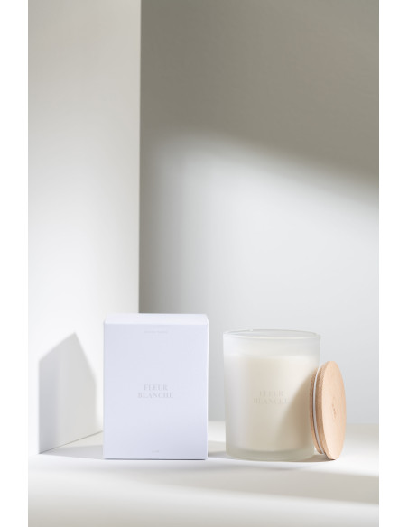 Bougie parfumée Mélange floral Fleur Blanche 52 H Verre Blanc Cire Accords Essentiels 