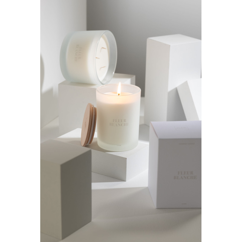 Bougie parfumée Mélange floral Fleur Blanche 38 H Verre Blanc Cire Accords Essentiels 