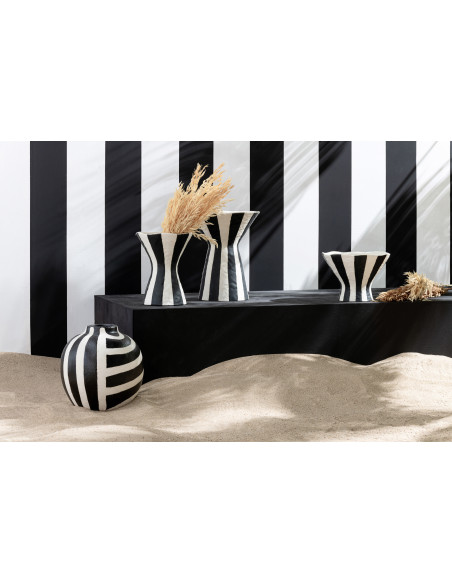 Vase organique évasé Coupe H 24 cm Grès Noir Blanc cassé Motif rayures Striorino 