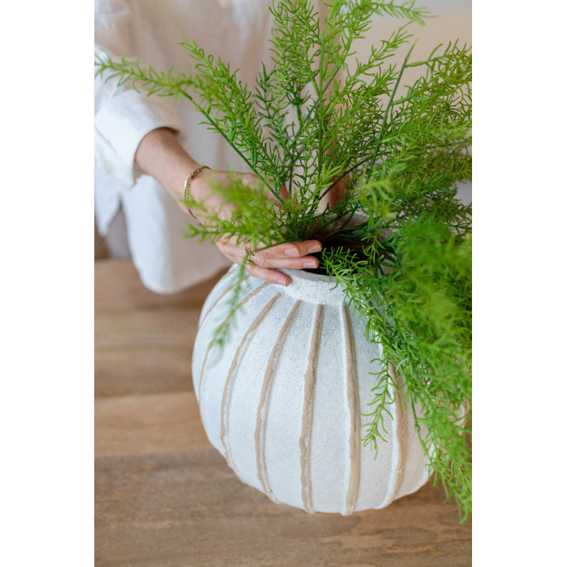 Vase design japandi Boule H 30 cm Terre cuite Blanc cassé Beige Motif lignes Orikino 