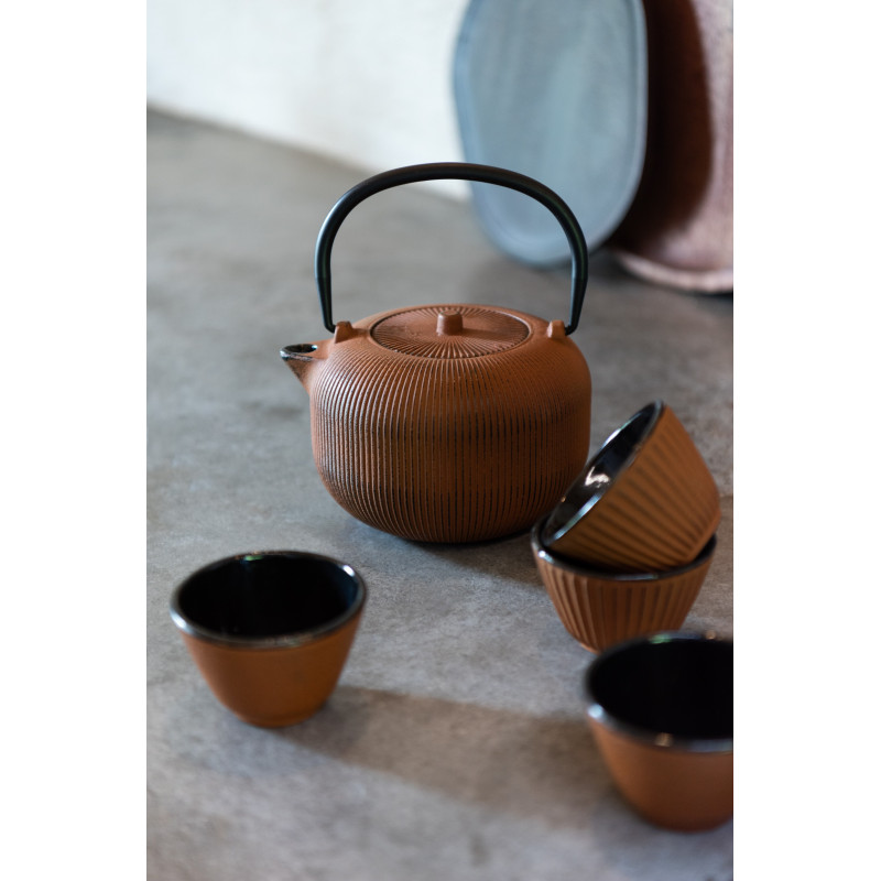 Lot de 4 Tasses à thé Japandi chic 110 ml Fonte Marron Émaillé Kumori 