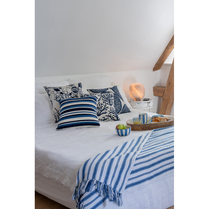 Lot de 3 Coussin bord de mer chic Carré 45x45 Tissu Blanc cassé Bleu foncé Calmarea 