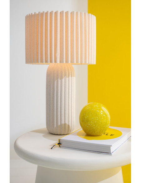 Lampe à poser design néo art déco H 50 cm Céramique Blanc cassé Tissu Beige Plissara J-Line - 2