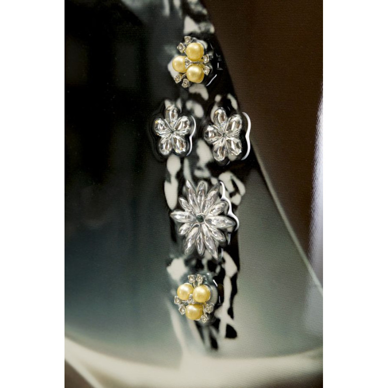 Grande Toile murale peinte Femme glamour Cadre noir 102x152 Finition laquée Orleans B 