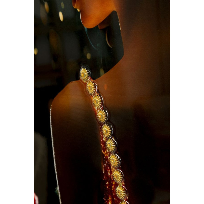 Toile murale Femme glamour avec strass Cadre doré 62x92 Finition laquée Illumy B 