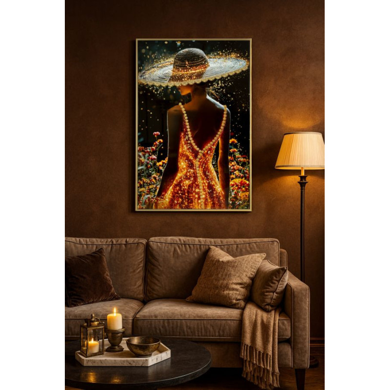 Toile murale Femme glamour avec strass Cadre doré 62x92 Finition laquée Illumy B 