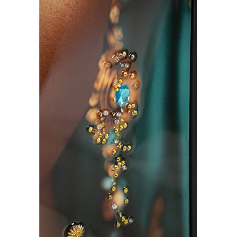 Grande Toile murale Femme africaine avec strass Cadre noir 50x100 Finition laquée Maya 