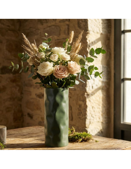 Vase design minimaliste Cylindrique H 30 cm Métal Vert Martelé Norimberga 