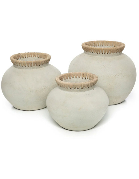 Vase Rond Hauteur 23 cm en Terre cuite Gris béton Raphia Naturel The Styly 