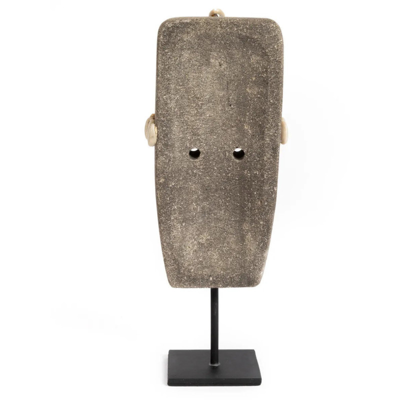 Sculpture déco primitive sur pied Hauteur 32 cm Grès Gris Coquillage Beige Métal Noir The Sumba Stone 