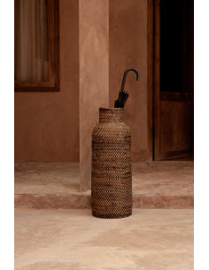 Porte-parapluies bohème chic Bouteille Hauteur 67 cm Rotin Naturel Marron Tressé The Colonial 