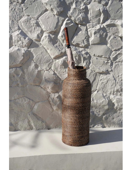 Porte-parapluies bohème chic Bouteille Hauteur 67 cm Rotin Naturel Marron Tressé The Colonial 