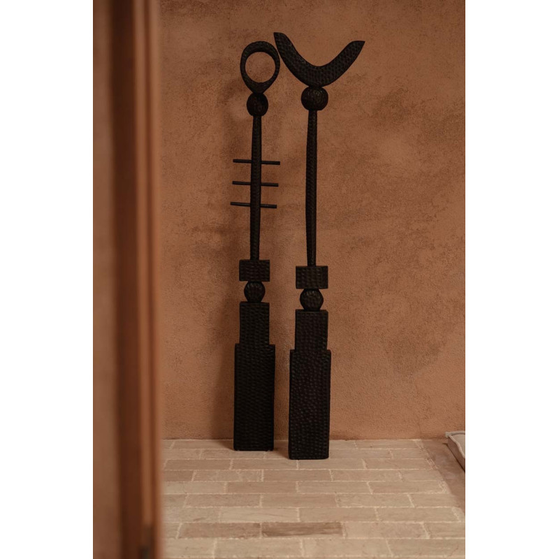 Grande Sculpture déco ethnique chic Totem H 190 cm Bois de manguier Noir The Totemic Touch 