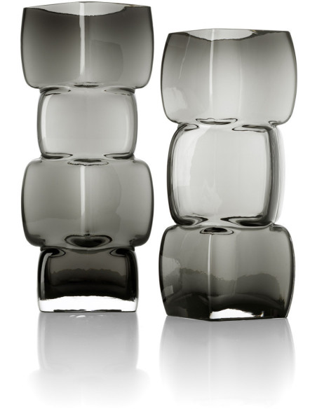 Vase design minimaliste Cubique H 30 cm Verre recyclé Gris foncé The Cubes 